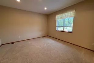 2343 Cherrywood Ln, Worthington, MN 56187 - Photo 16