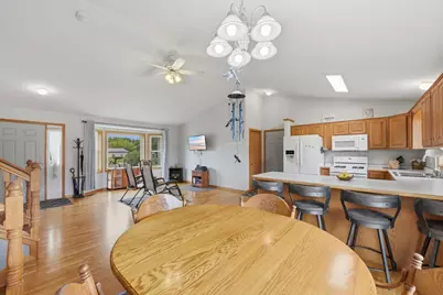 682 Old Hopkins Place, Hudson, WI 54016 - Photo 12