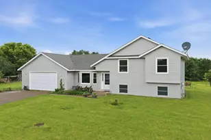 682 Old Hopkins Pl, Hudson, WI 54016 - Photo 32
