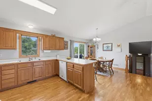 682 Old Hopkins Pl, Hudson, WI 54016 - Photo 8