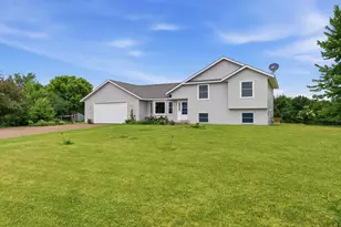 682 Old Hopkins Pl, Hudson, WI 54016 - Photo 2
