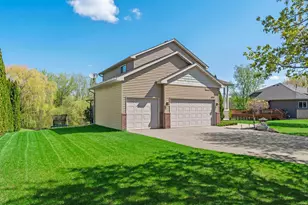 1839 Quebec St, Centerville, MN 55038 - Photo 10