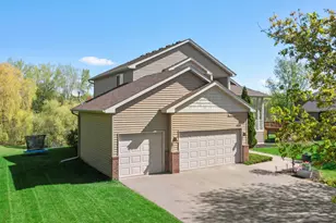 1839 Quebec St, Centerville, MN 55038 - Photo 8