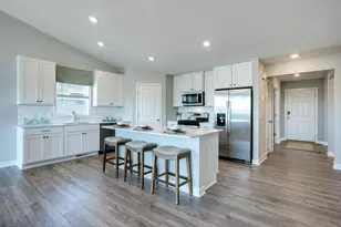 2277 La Tour Dr, Shakopee, MN 55379 - Photo 2