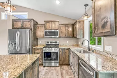 38369 Hunters Ridge Trail, North Branch, MN 55056 - Photo 16