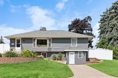 6204 Thomas Avenue S, Richfield, MN 55423 - Photo 2