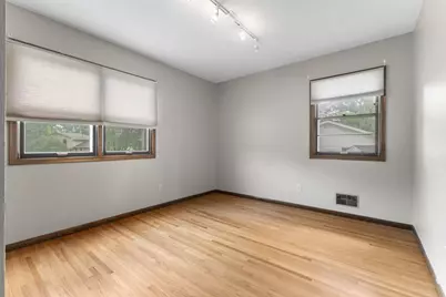 9924 Little Circle, Bloomington, MN 55437 - Photo 22
