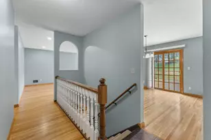9924 Little Cir, Bloomington, MN 55437 - Photo 6
