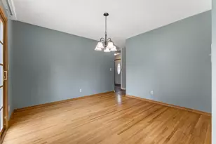 9924 Little Cir, Bloomington, MN 55437 - Photo 16