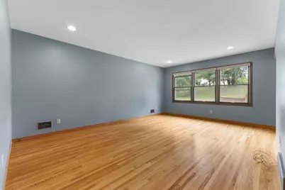 9924 Little Circle, Bloomington, MN 55437 - Photo 18