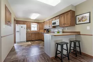 623 Spruce St, Fergus Falls, MN 56537 - Photo 6