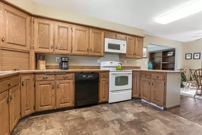 623 Spruce Street, Fergus Falls, MN 56537 - Photo 8