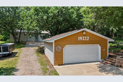 19322 Linnet Street NW, Oak Grove, MN 55011 - Photo 4