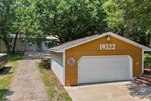 19322 Linnet St NW, Oak Grove, MN 55011 - Photo 4