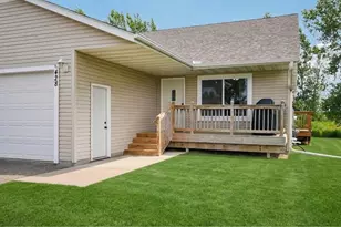 428 E Cheyenne St, Roberts, WI 54023 - Photo 1