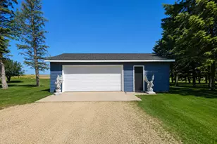 5766 County 12 Blvd, Kenyon, MN 55946 - Photo 2
