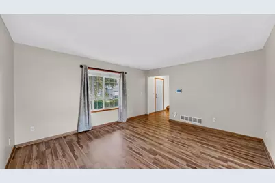 5806 48th Avenue NW, Rochester, MN 55901 - Photo 8