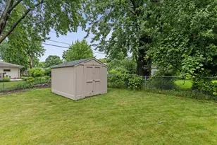 1405 Belmont Ln W, Roseville, MN 55113 - Photo 38