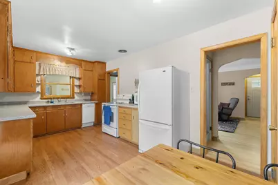 1405 Belmont Lane W, Roseville, MN 55113 - Photo 14