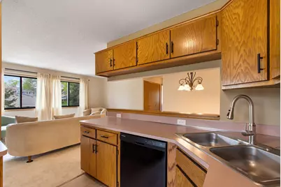 7638 13th Street N, Oakdale, MN 55128 - Photo 12