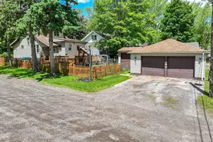 422 S 93rd Ave W, Duluth, MN 55808 - Photo 2