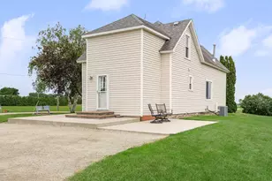 2637 SW 92nd Ave, Owatonna, MN 55060 - Photo 2