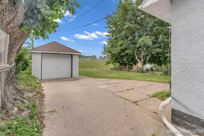 1690 Margaret Street, Saint Paul, MN 55106 - Photo 2