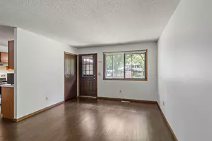 13317 Zenith Ln, Eden Prairie, MN 55346 - Photo 6