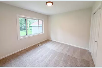 1695 Abell Street, Maplewood, MN 55117 - Photo 10