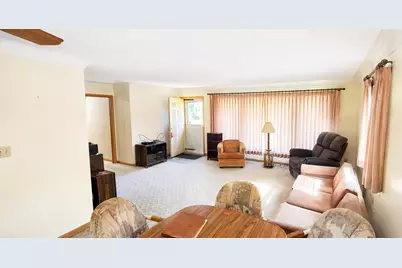 184 Larpenteur Avenue E, Saint Paul, MN 55117 - Photo 8