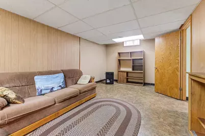 1402 6th Street NW, Austin, MN 55912 - Photo 22