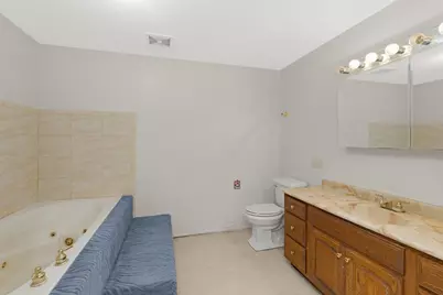 9785 Alaureate Court, Inver Grove Heights, MN 55077 - Photo 12