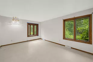 9785 Alaureate Ct, Inver Grove Heights, MN 55077 - Photo 16