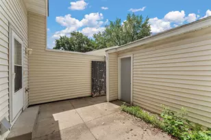 12131 Drake St NW, Coon Rapids, MN 55448 - Photo 4