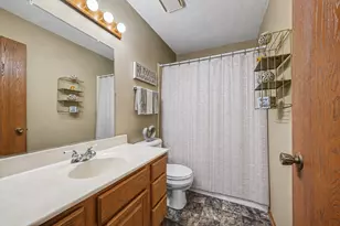 1516 Helmo Ave N, Oakdale, MN 55128 - Photo 10