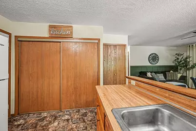 1516 Helmo Avenue N, Oakdale, MN 55128 - Photo 8