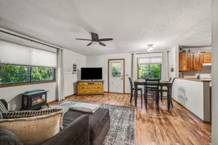 1516 Helmo Ave N, Oakdale, MN 55128 - Photo 2