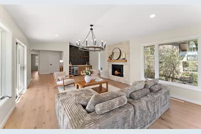 10645 Johnson Road, Bloomington, MN 55437 - Photo 12