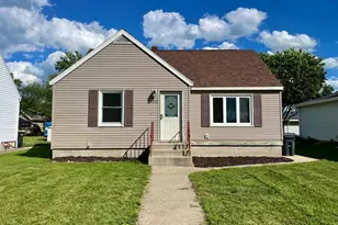 212 Cleveland Ave, Morgan, MN 56266 - Photo 2