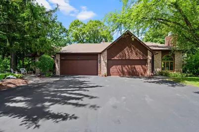 6884 Stonewood Court, Eden Prairie, MN 55346 - Photo 8
