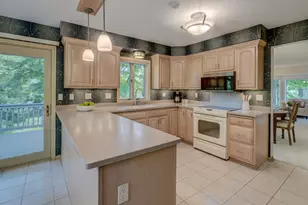 2201 Ferris Ln, Roseville, MN 55113 - Photo 10