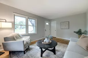 5718 Sumter Ave N, Crystal, MN 55428 - Photo 8