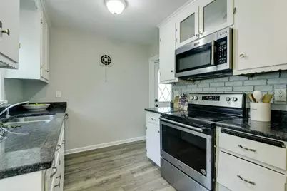 5718 Sumter Avenue N, Crystal, MN 55428 - Photo 10