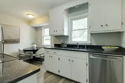 5718 Sumter Avenue N, Crystal, MN 55428 - Photo 4