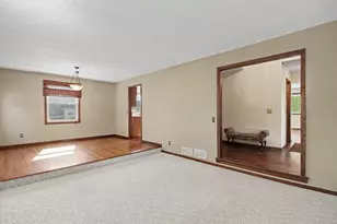 3013 Bluffs Dr, Mound, MN 55364 - Photo 10