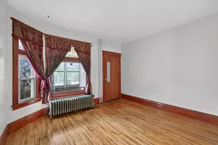 319/321 Aurora Ave, Saint Paul, MN 55103 - Photo 8