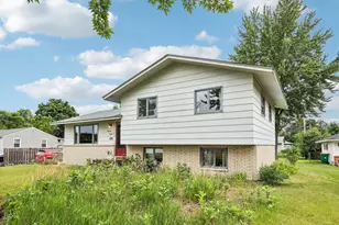 1720 69th Ave N, Brooklyn Center, MN 55430 - Photo 2