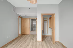 1120 S 2nd St, Minneapolis, MN 55415 - Photo 20