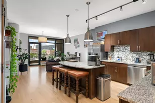1120 S 2nd St, Minneapolis, MN 55415 - Photo 1