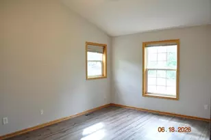 4926 Rusten Rd, Eagan, MN 55122 - Photo 6